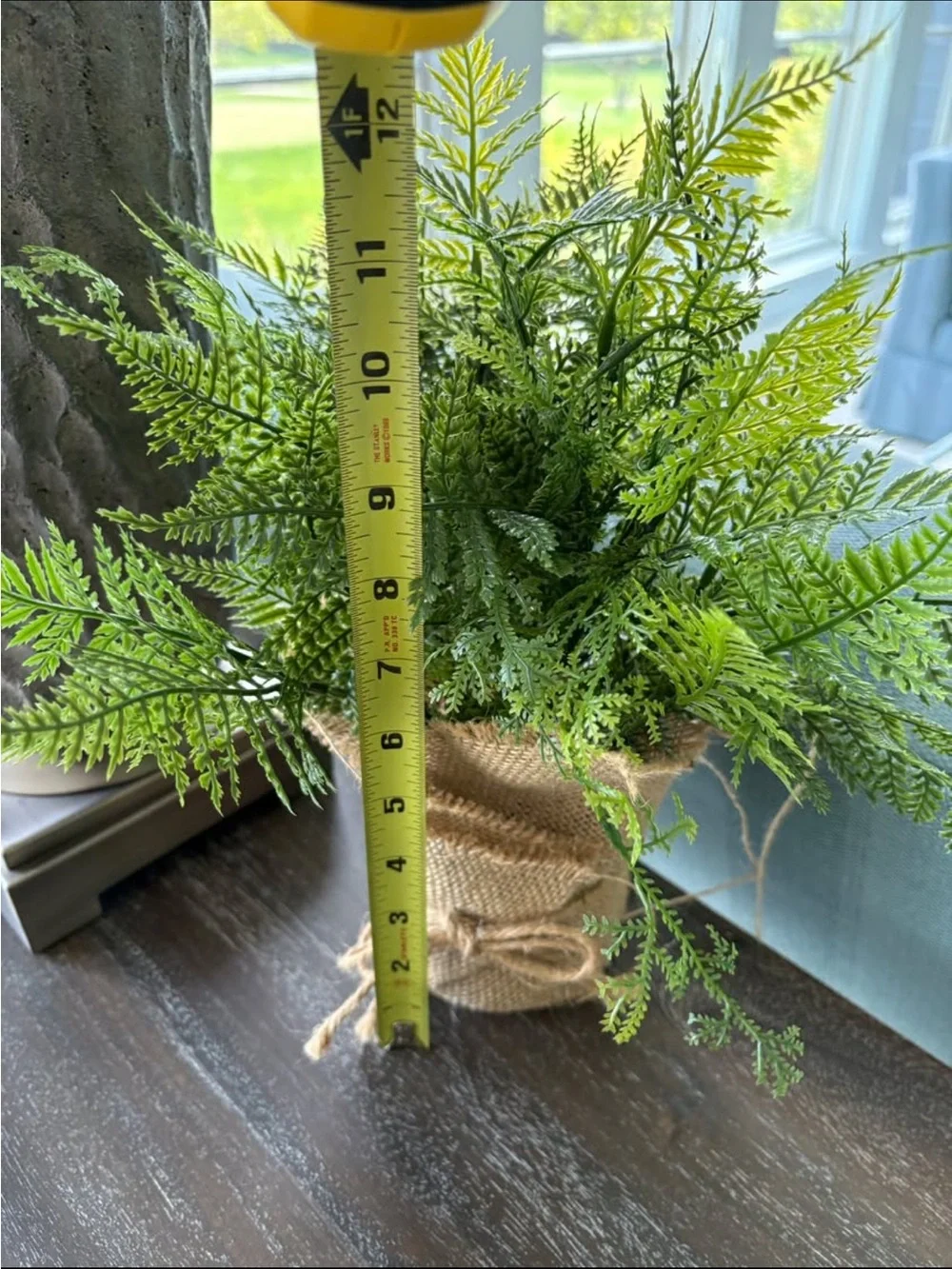 ARTIFICIAL POTTED PLANT FERN IN BURLAP POT